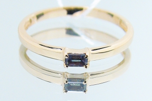 Лот № 0391-Золотое кольцо с александритом